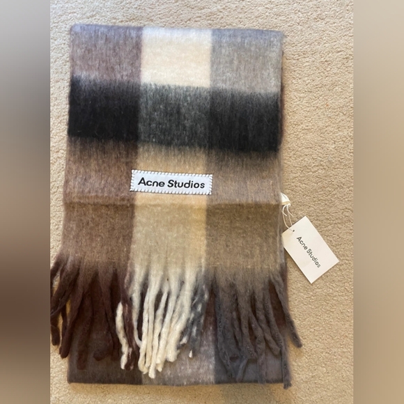 Acne Studios Scarf - Picture 1 of 7